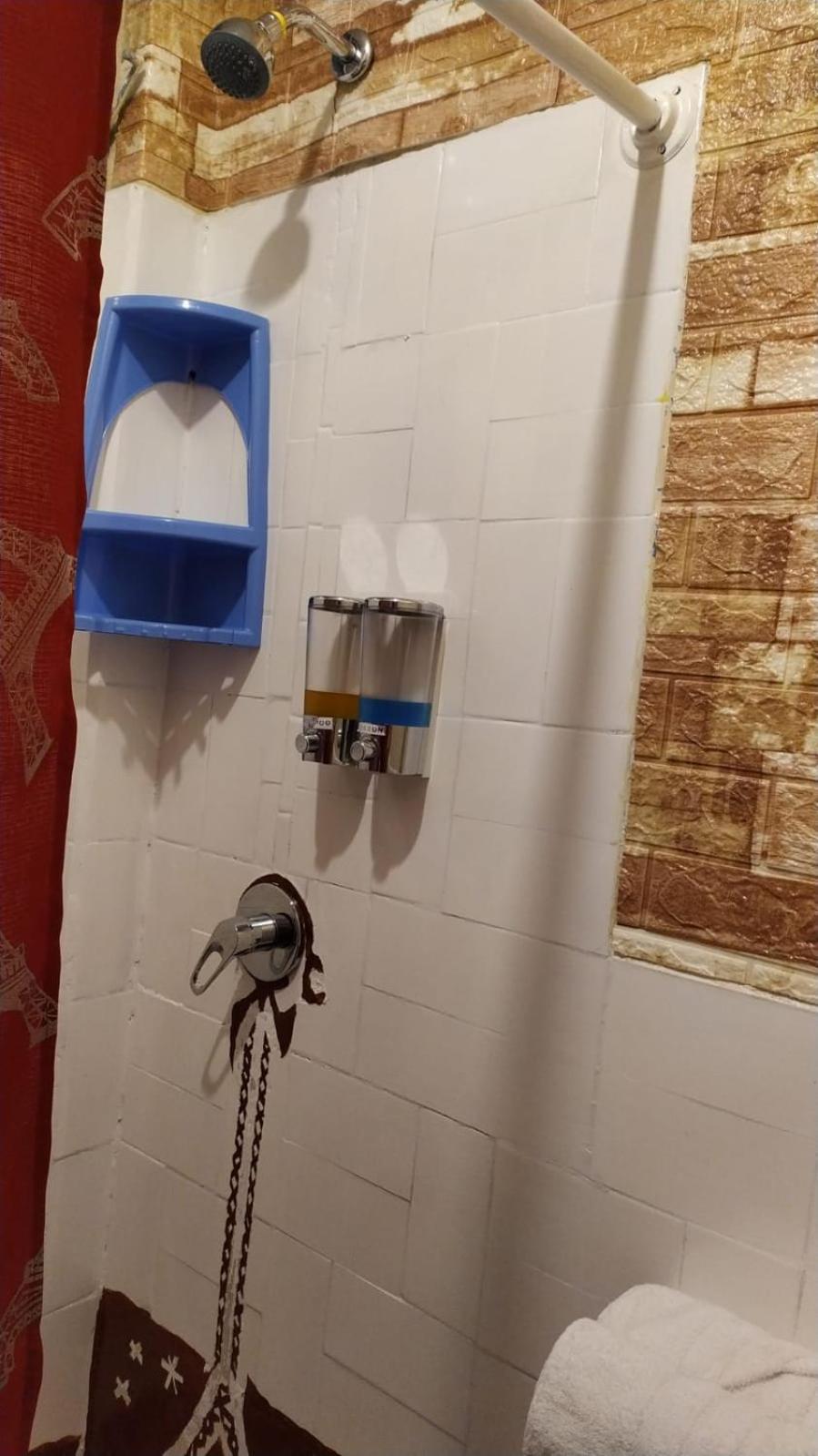 Mini Departamento Amoblado En Pleno Centro De La Ciudad * Banos (Tungurahua)